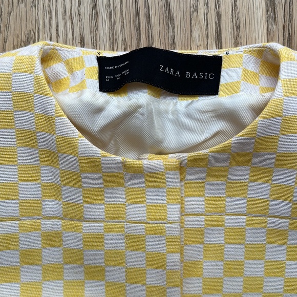 ♻️DONATED DEC. 2023♻️ 
Zara yellow/white checkered gingham coat size M - Picture 5 of 9